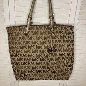 MK purse